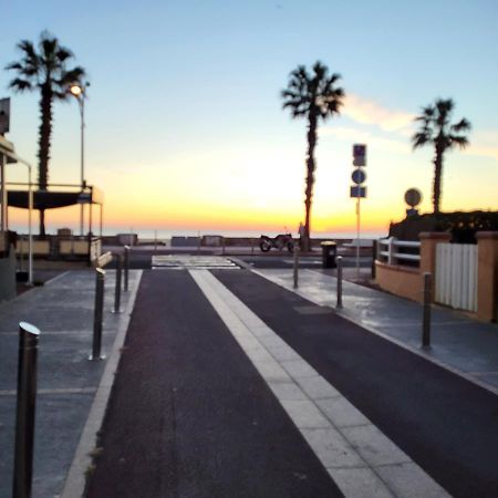 Canet Centre Ville Et Plage - Equipe Avec Climatisation Bagian luar foto